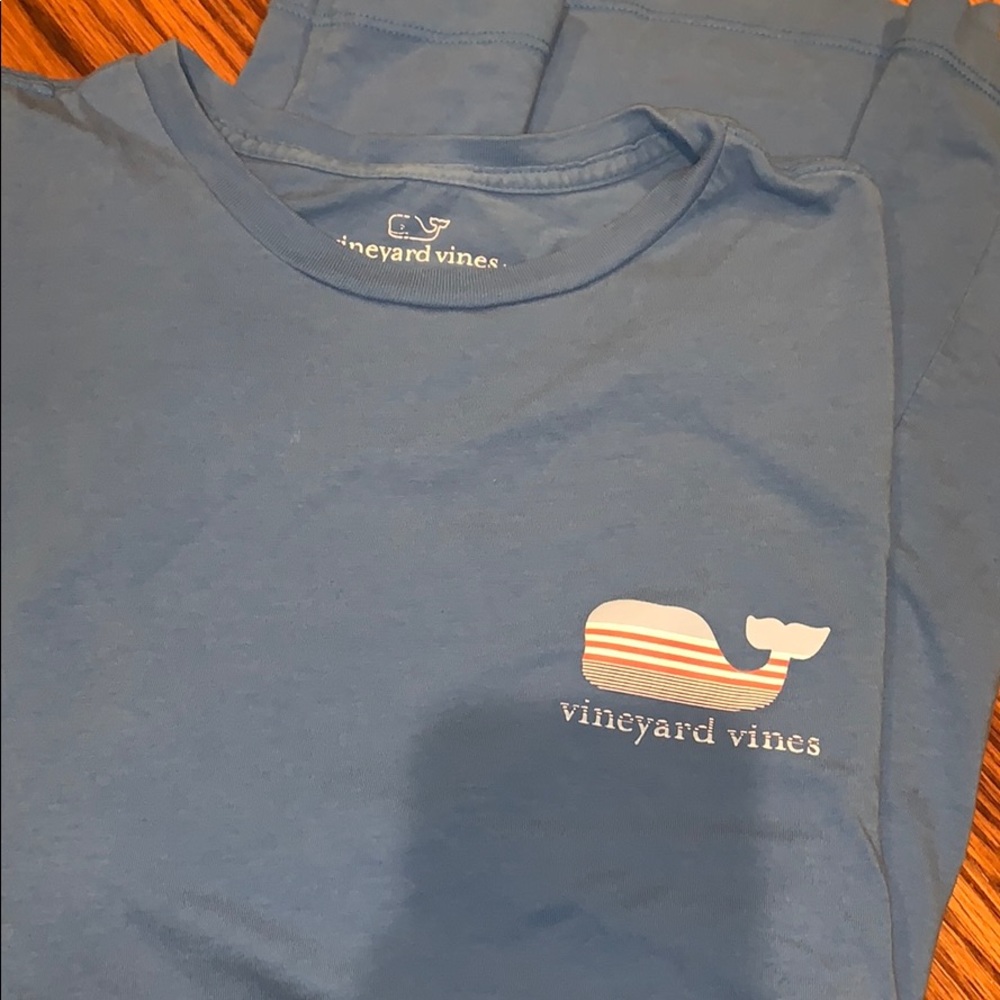 Vineyard Vines Tee